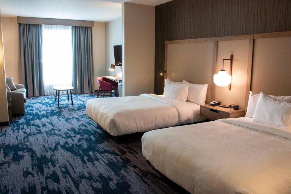 Suite, 2 Queen, Sofa bed interior